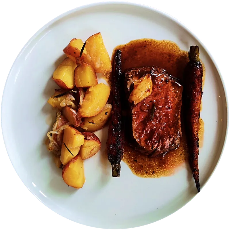 Rosbeef, pommes de terre et carottes glacées